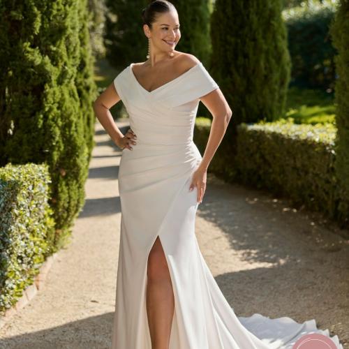 Robe de mariée Jolie ronde grande taille plus size col bateau satin fente plissé martha blanc - Marie Et Vous
