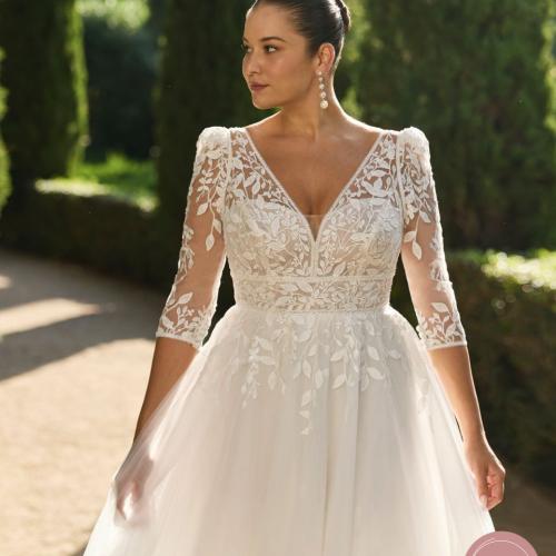Robe de mariée Jolie ronde grande taille plus size dentelle longues manches - Marie Et Vous